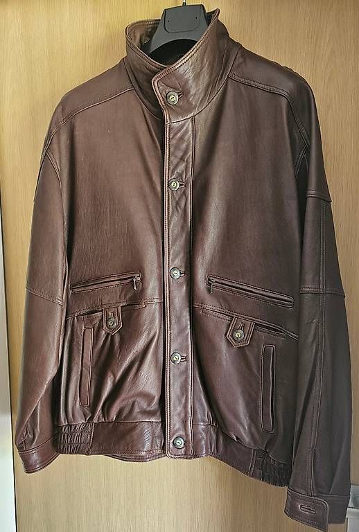 Giacche: Herren Lederjacke Grösse 54 – Usato da Uetikon am See venduto da graziella82 3