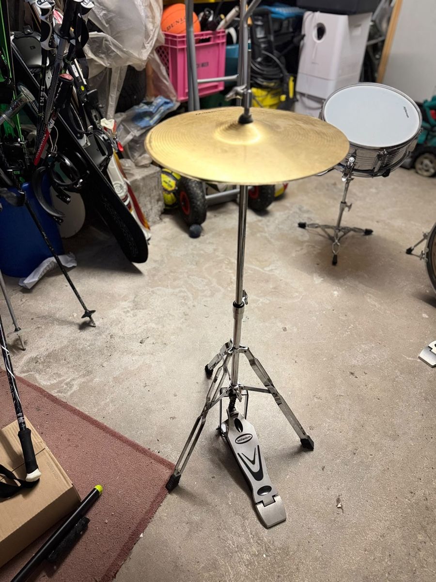 Strumenti musicali: Schlagzeug Millenium schwarz mit Hardware gebrauchter Zustan – Usato da Winterthur venduto da strawberry14 4