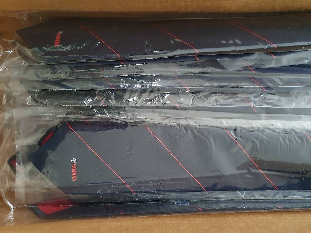 Krawatten: 30x Retro Yamaha Krawatten Dunkelblau/Rot – Neu und originalverpackt aus Staffelbach von MrMH 3