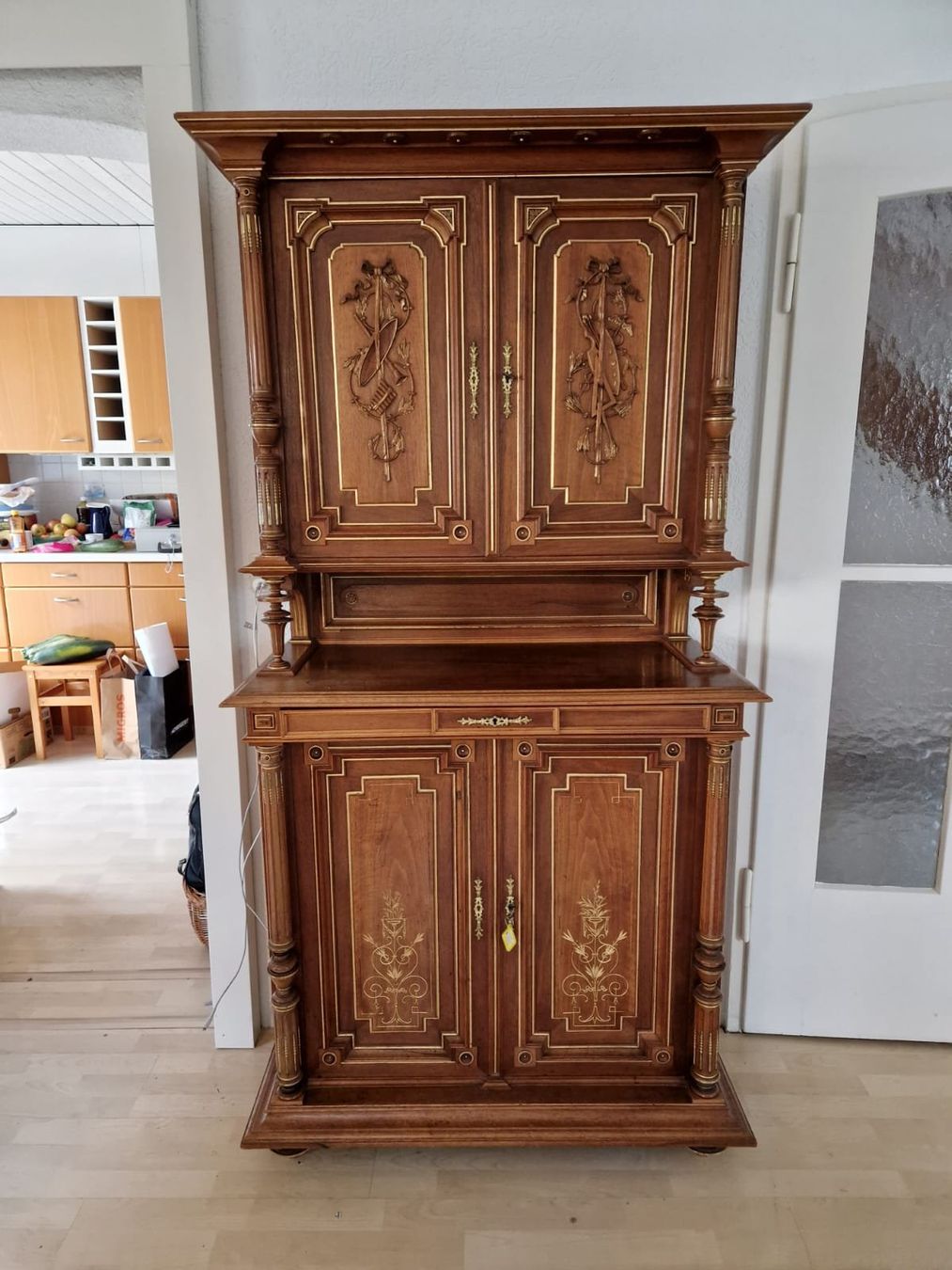 Credenze: Antiker Schrank/ Buffet – Usato da Muttenz venduto da Mammeli2000
