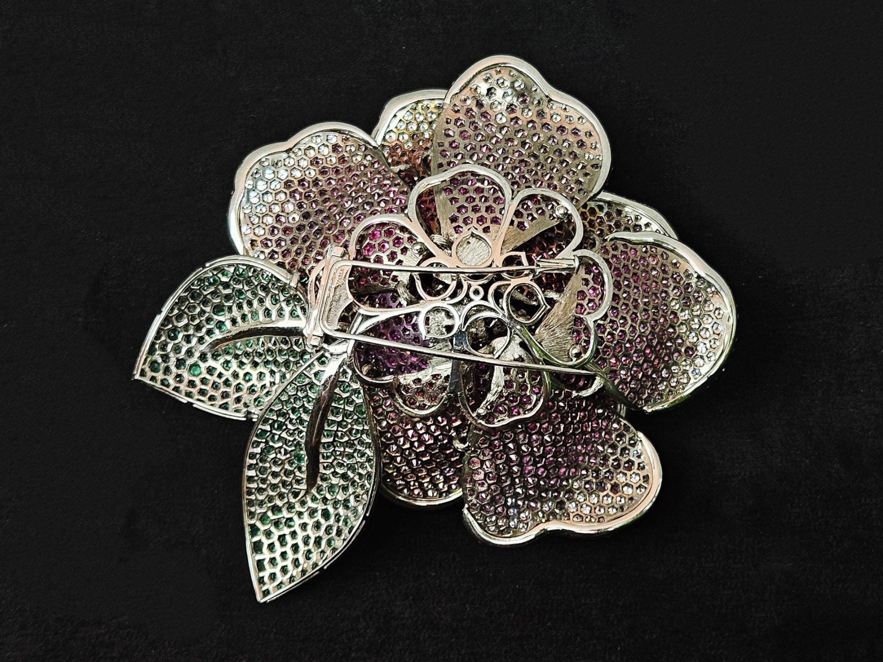 Spille & Fermagli: Exklusive Blumenbrosche von Michele della Valle – Usato da Riazzino venduto da d3s_8fgj 4