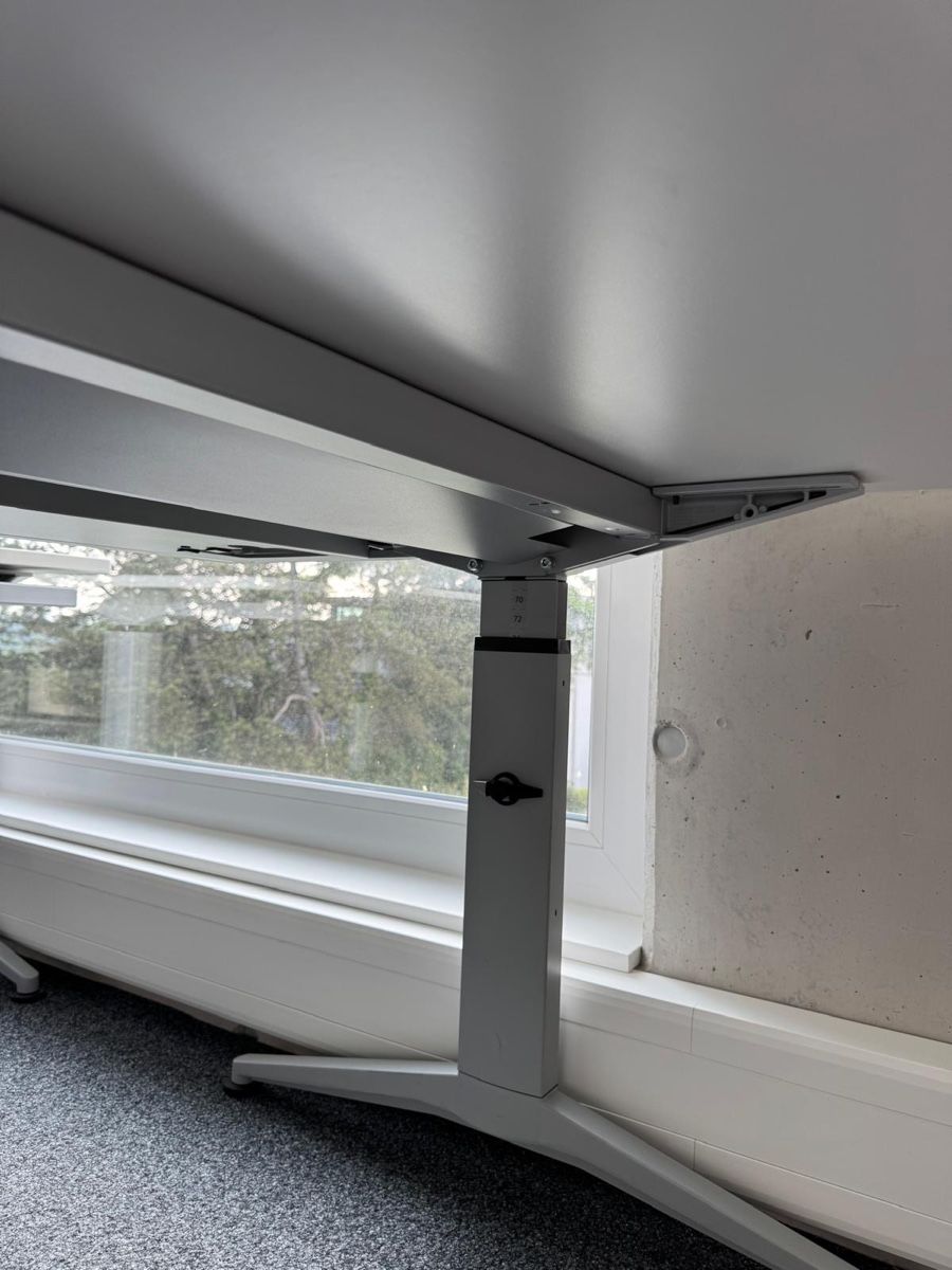 Scrivanie: Schreibtisch Büro – Usato da Kreuzlingen venduto da jup_72z9 2