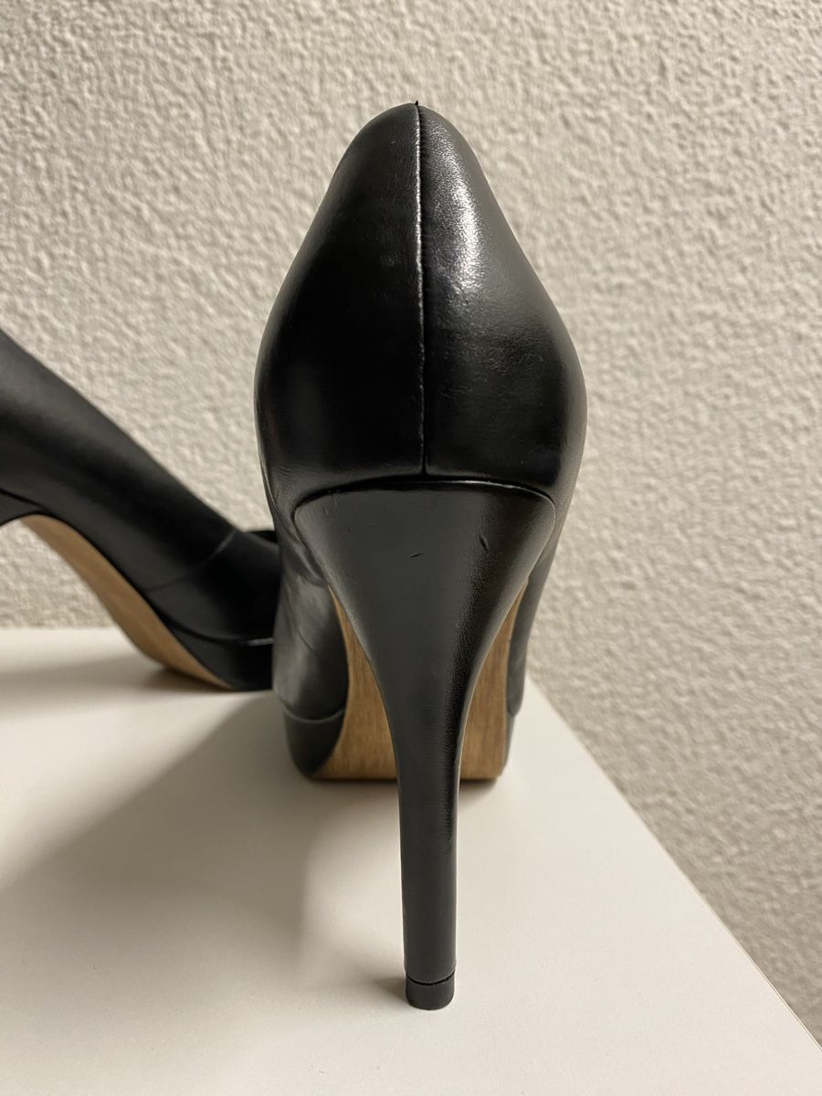 Tamaris Scarpe da donna: Schwarze Tamaris Leder Pumps, Gr. 39 – Usato da Sargans venduto da sel85 6