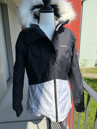 Winterjacke Wedze, Gr.s  Schwarz/Weiss!