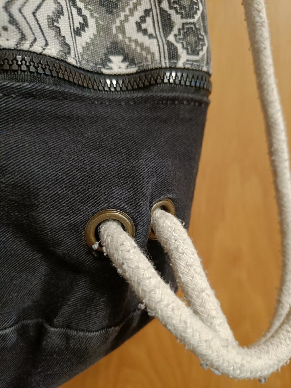 Zaini: Varioty Riot Turnbeutel / Rucksack Tasche – Usato da Zürich venduto da Atelier.Second 7