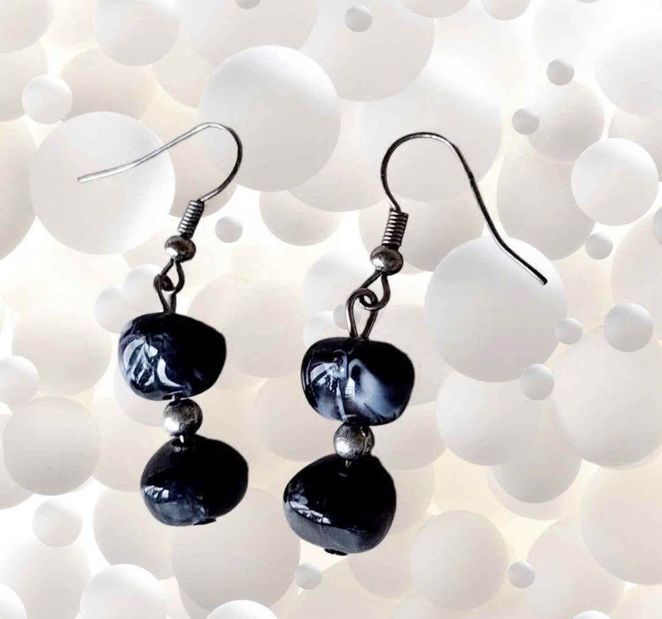 Ohrringe & -stecker: Schwarz Perlen Ohrringe – Neu (gemäss Beschreibung) aus Aarburg von Glitzerschein