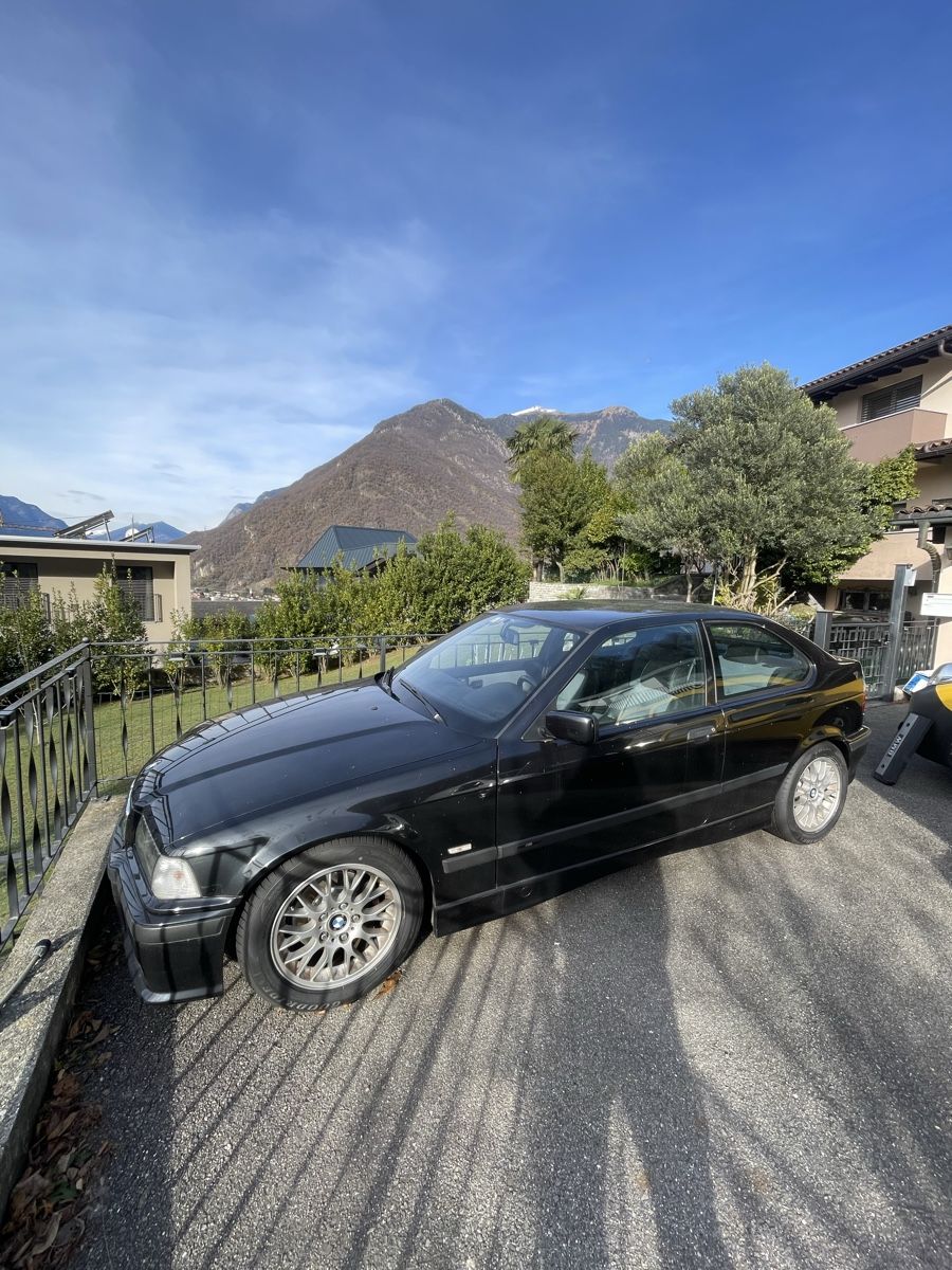 BMW Autos: BMW E36 323ti – D'occasion à Arbedo par dpe_dq8m