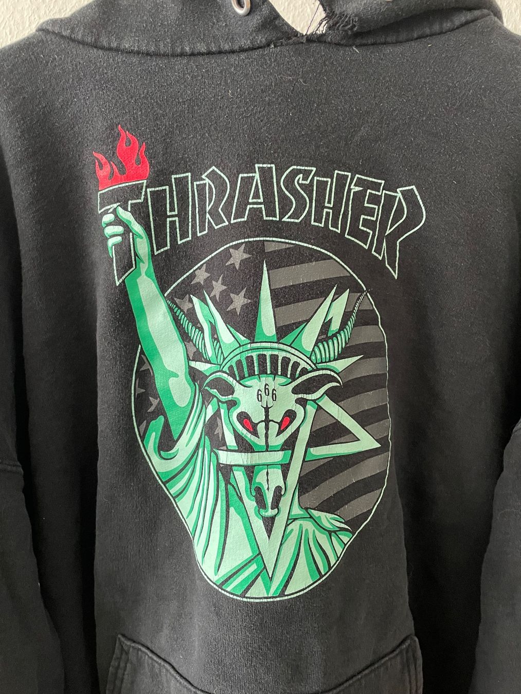 Pulls & Sweat-shirts: Trasher Hoodie Size M – D'occasion à Grellingen par angels.of.horror 1