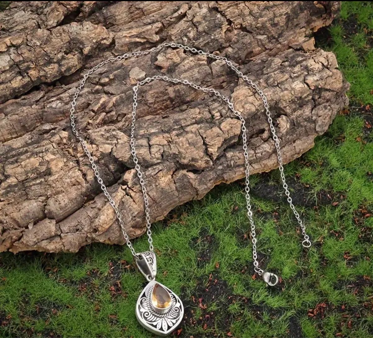 Ciondoli: Silber Farbige Anhänger mit Citrin , Amulet & Talisman – Nuovo e nell'imballaggio originale da Oberwangen TG venduto da Bash-B 5