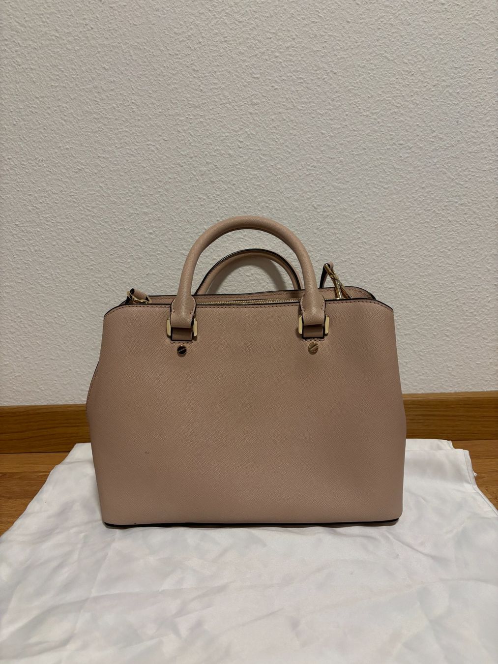 Michael Kors Sacs femmes: Rosa Michael Kors Tasche – D'occasion à Buchs ZH par lin_yc6r 1