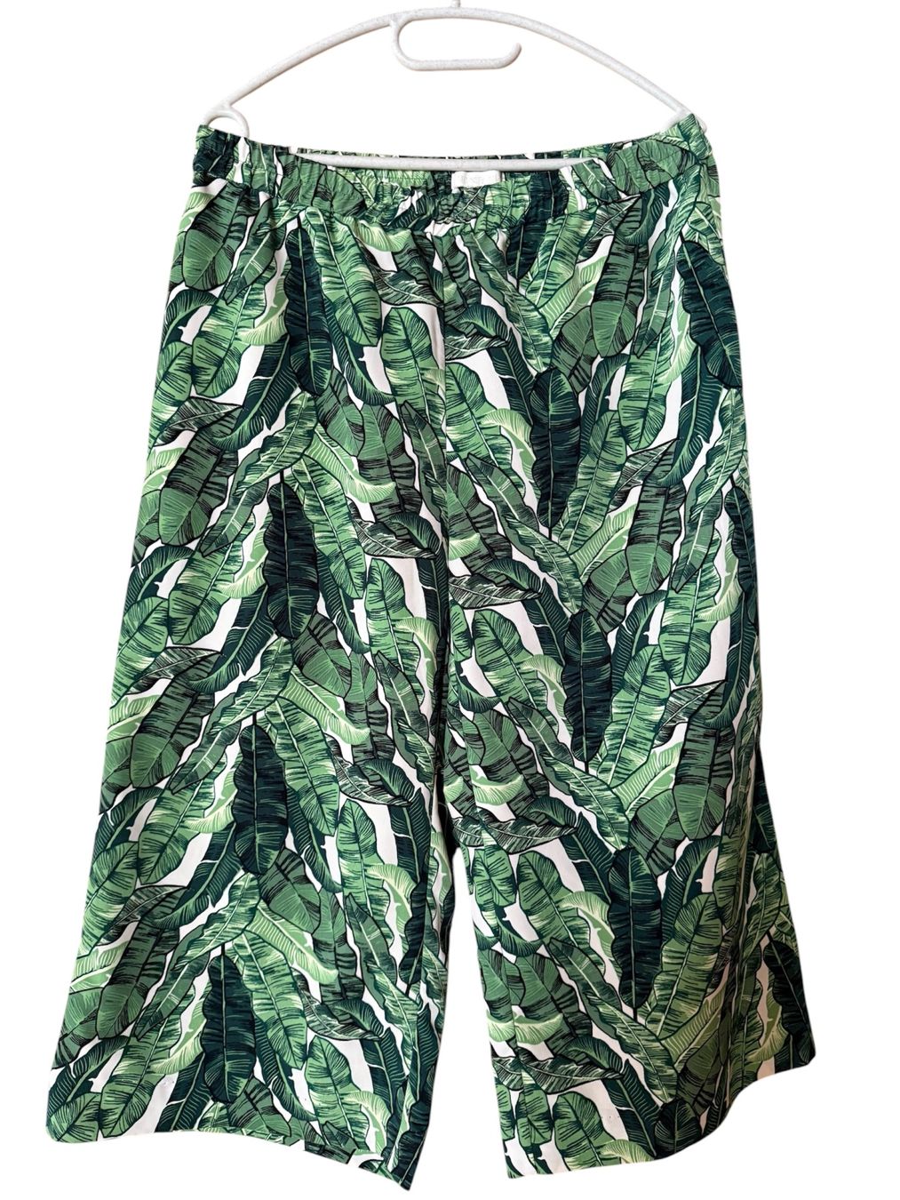 H&M Hosen: Culotte mit Blattmuster Damen Grösse L – Gebraucht aus Kiental von gali_72 1
