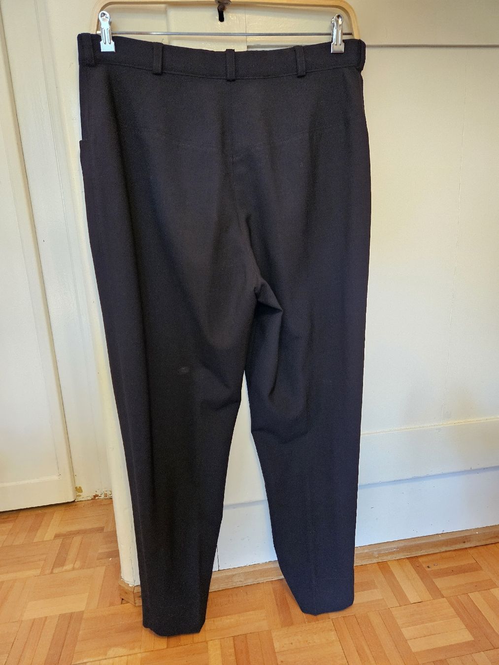 Pantaloni: Damen Stoffhose Basman schwarz gebraucht – Usato da Wattwil venduto da Fair2nd 3
