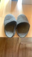 Graue Filz Pantoffeln 32cm lang Zustand gut