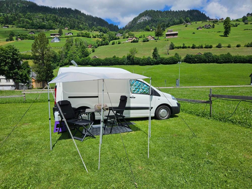 Campingvan Peugeot Expert 2.0 OHDI 128 zum Losfahren bereit