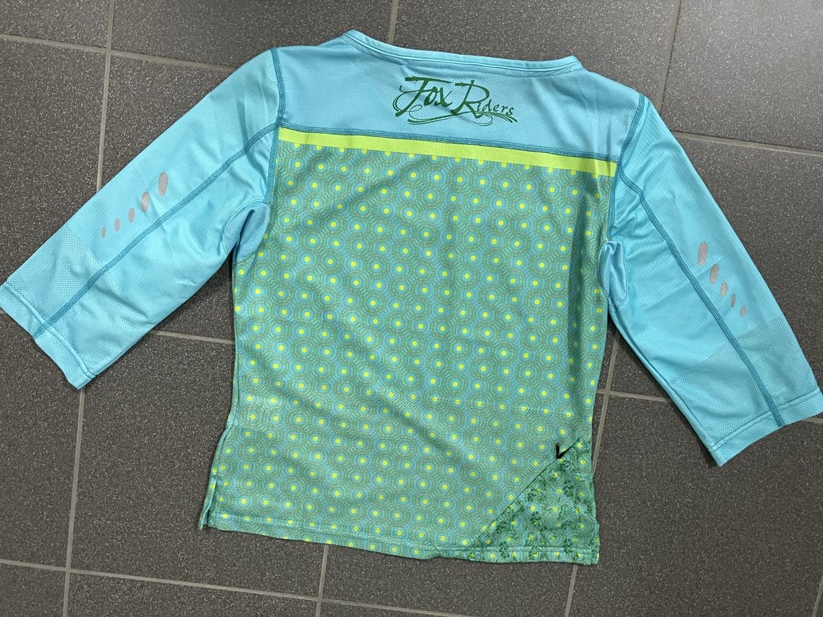 T-shirt: Veloshirt gr.S  mit 3/4 Armlänge – Usato da Bever venduto da dvojca 3