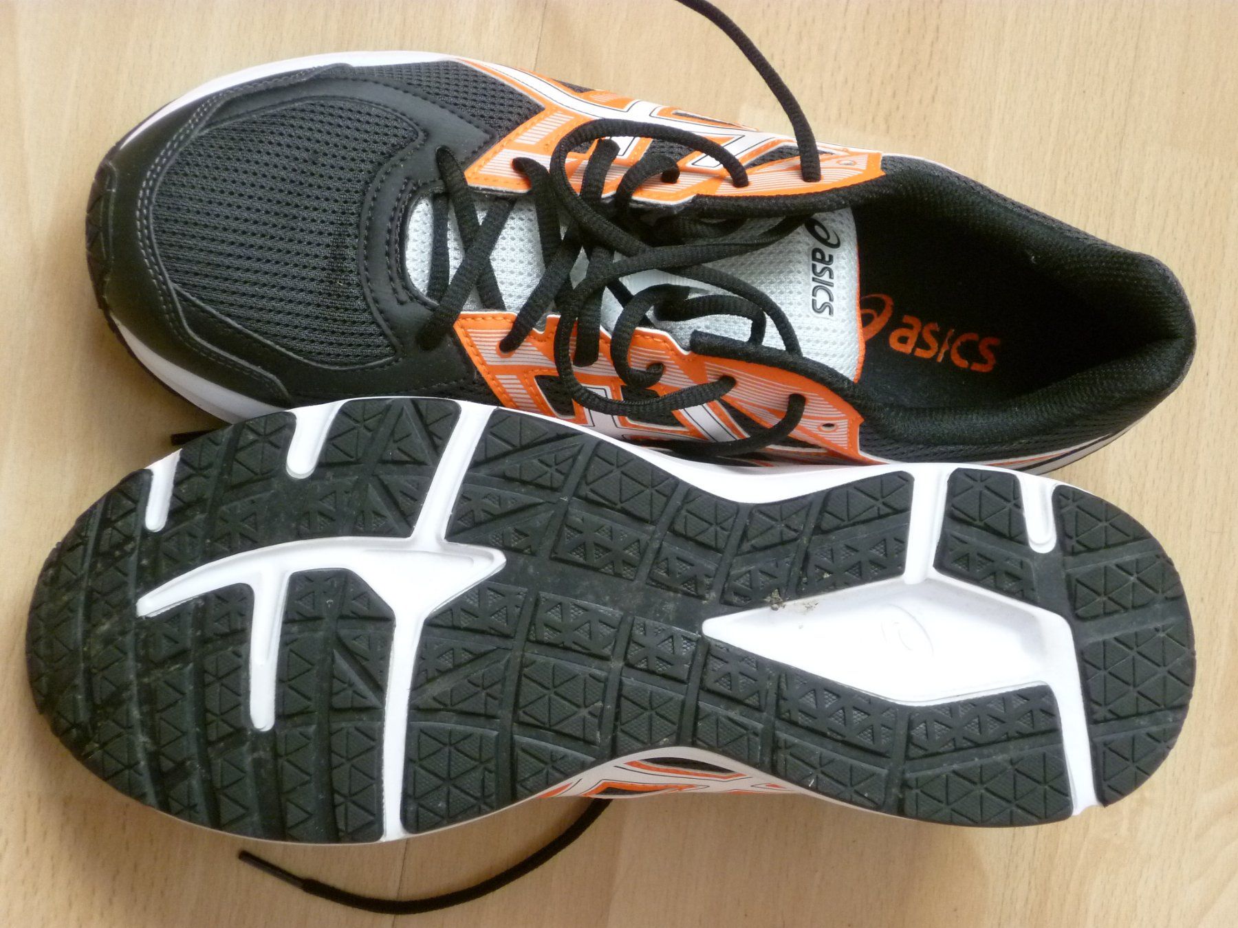 Asics Scarpe da uomo: ASICS SPORT LAUFSCHUHE GR. 45 – Nuovo (secondo la descrizione) da Safenwil venduto da universum78 1