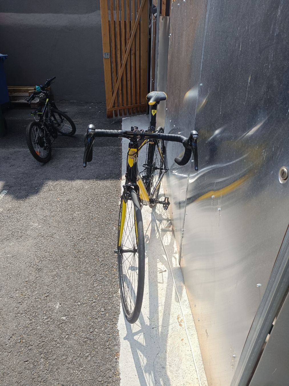 Biciclette: Magnifique vélo carbone Boardman – Usato da Villeneuve VD venduto da Giuliano17 2