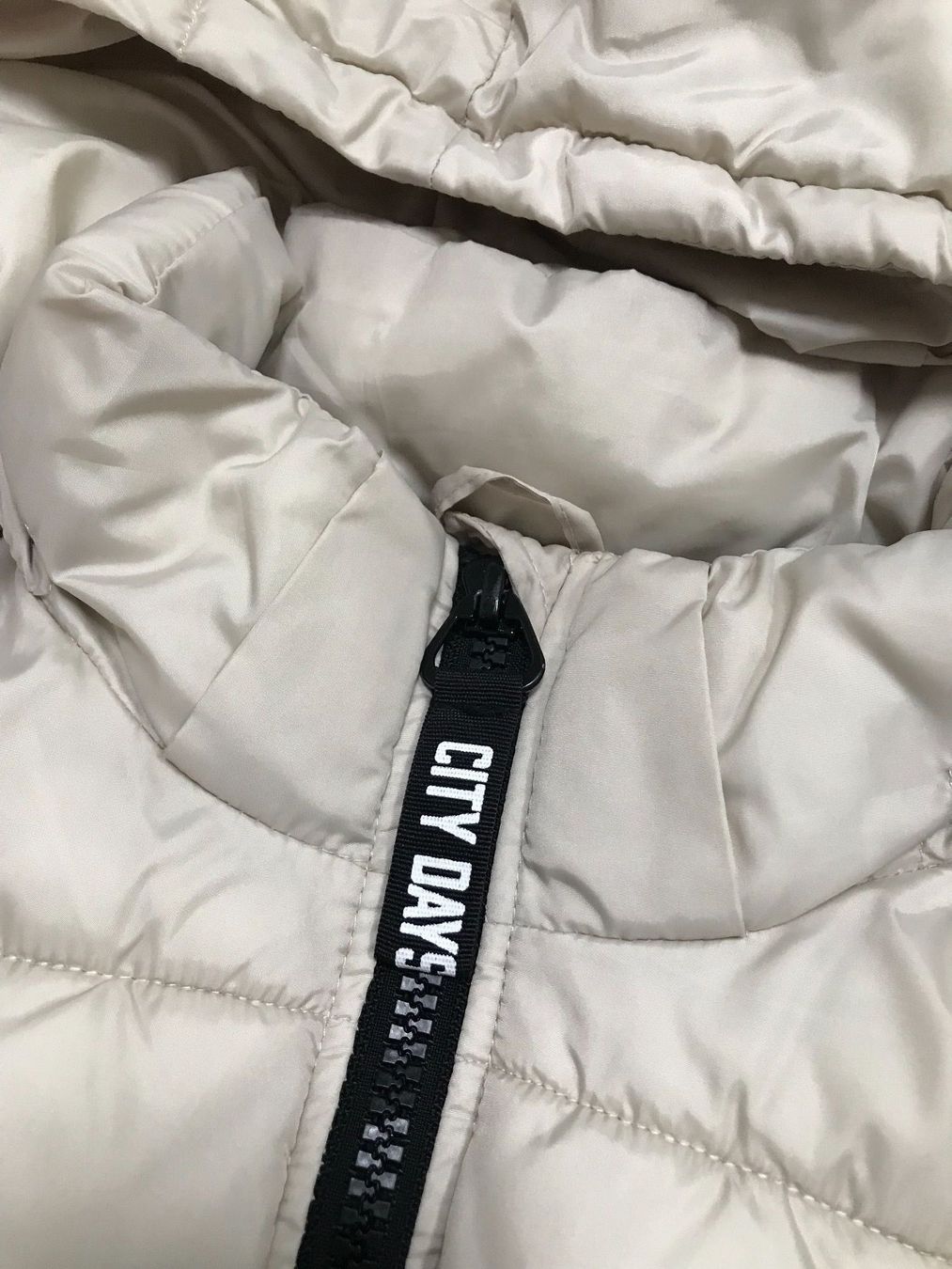 H&M Vestes & Manteaux: Übergangsjacke Gr. 152 – D'occasion à Zürich par JuliaSp 1