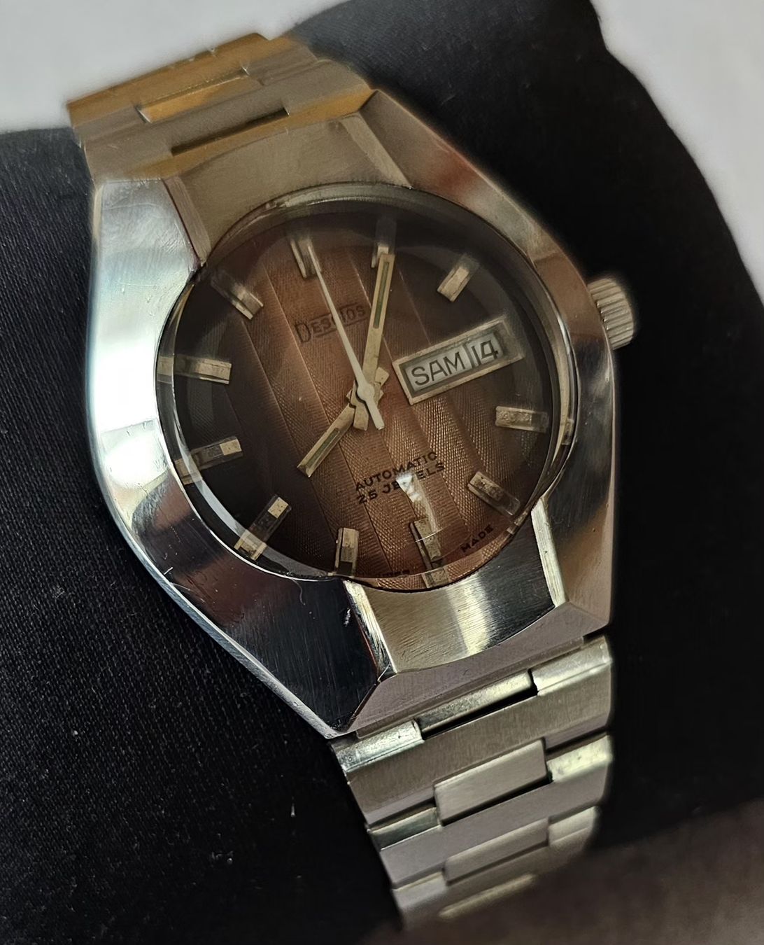 Uhren: DESOLOS Automatic Saphire Swiss Made Elegante Herrenuhr 39.7 – Gebraucht aus Speicher von Swisswtch 1