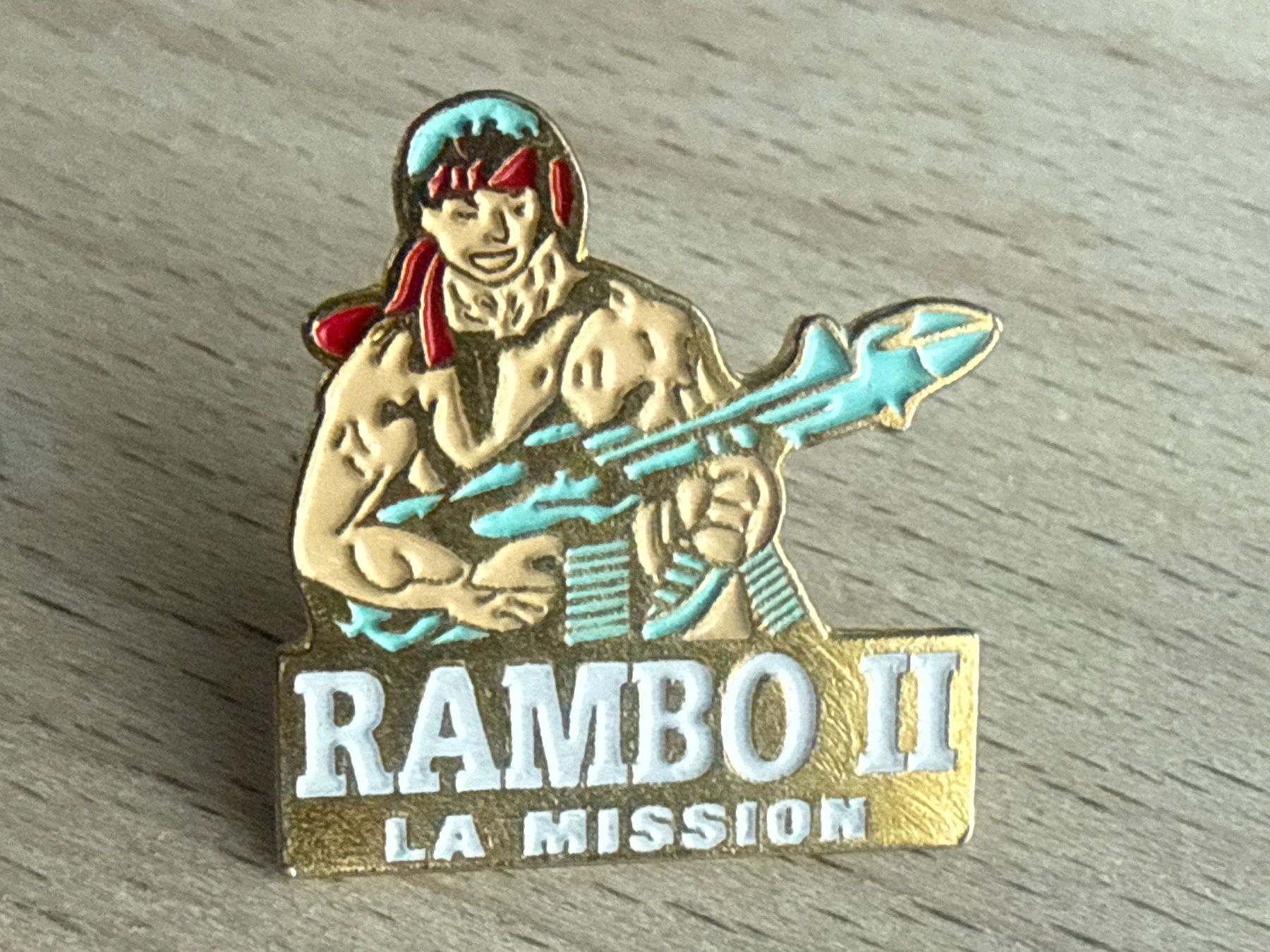 Placchette & Badge: Pin Rambo II La Mission – Usato da Glattbrugg venduto da Schweigmatt