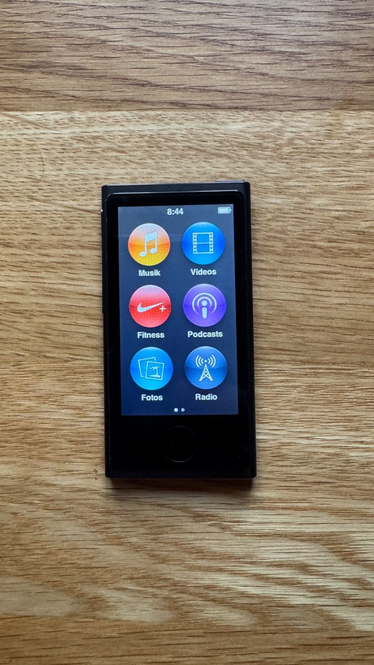 Apple Lecteur media portable: Ipod 7 nano – D'occasion à Bäretswil par Saskia_03 1
