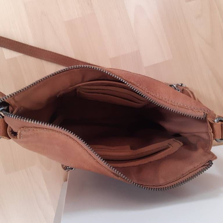 Taschen für Damen: Ledertasche von FredsBruder – Gebraucht aus Burgdorf von sik_mz9x 2