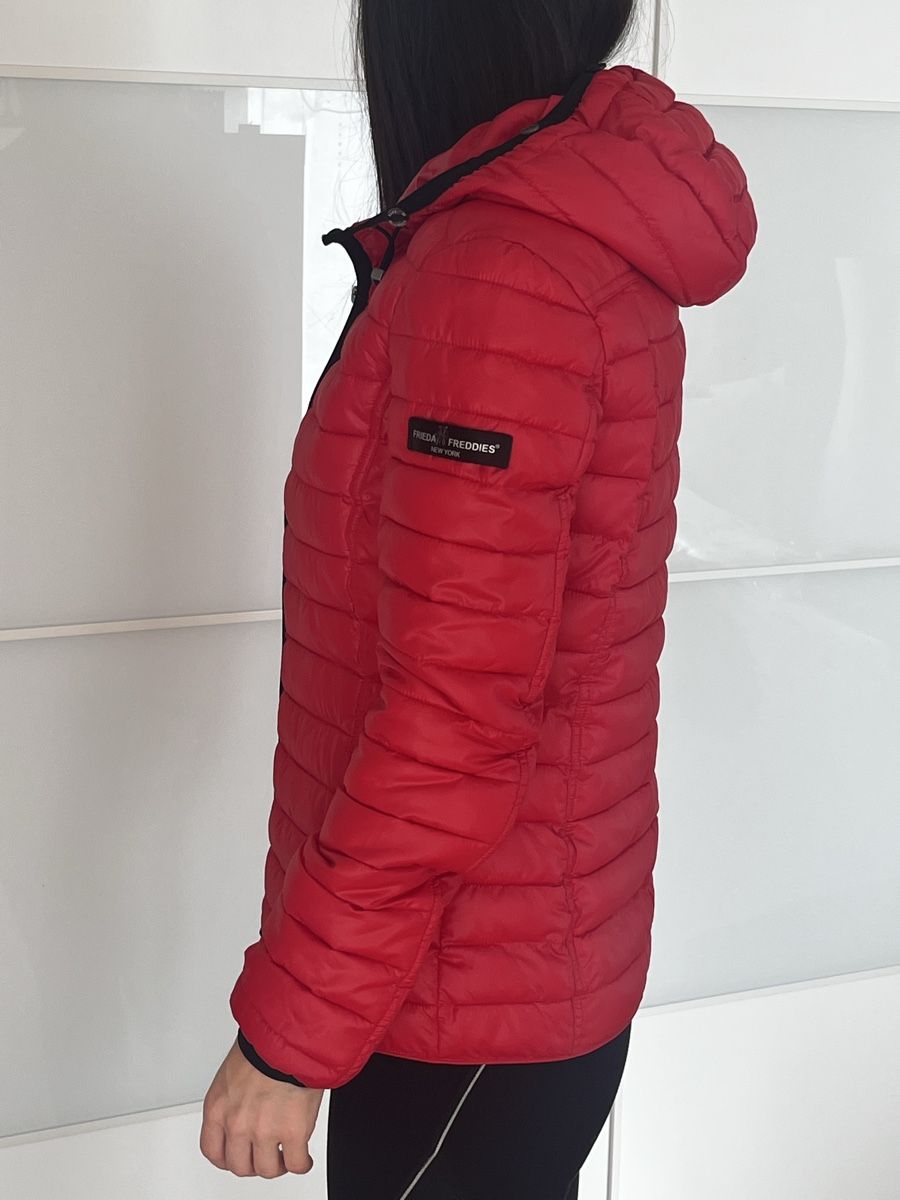 Jacken: Frieda & Freddies Daunenjacke rot – Gebraucht aus Niederglatt ZH von ann-sophie. 4