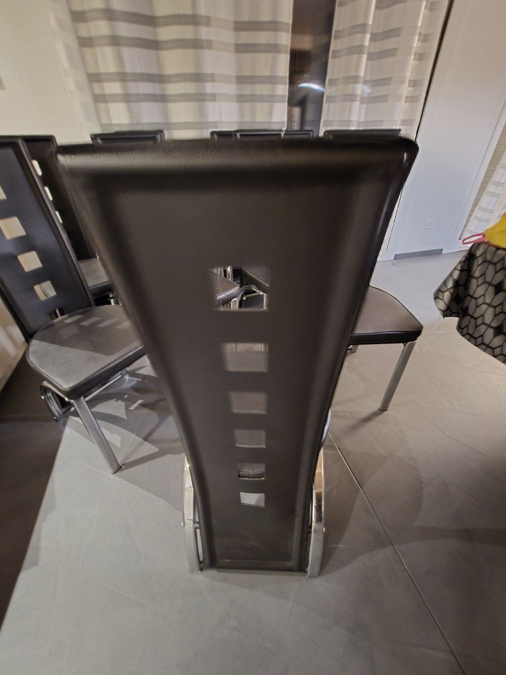 Stühle: Stühle Lederoptik schwarz 10 Stück  – Gebraucht aus Sitterdorf von NOEL.G 2