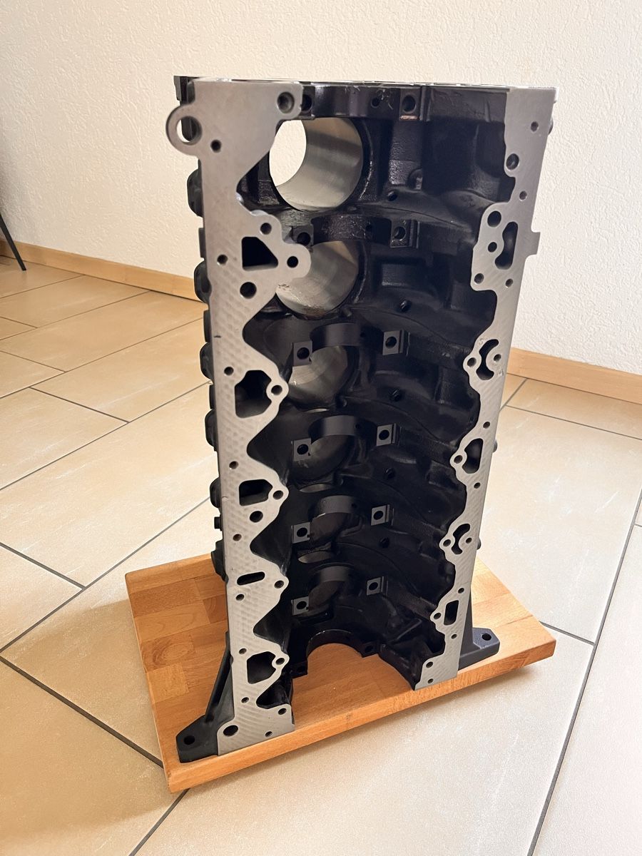 Scaffali: Weinregal Motorblock BMW – Usato da Schwaderloch venduto da Kuffer90 4