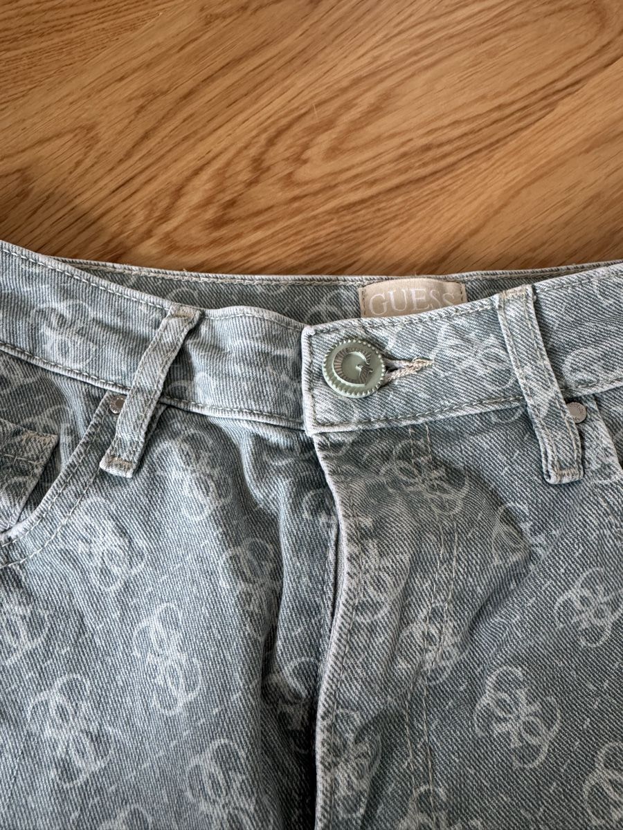 Guess Pantaloni: Guess Hose – Usato da St. Gallen venduto da syna_99 4