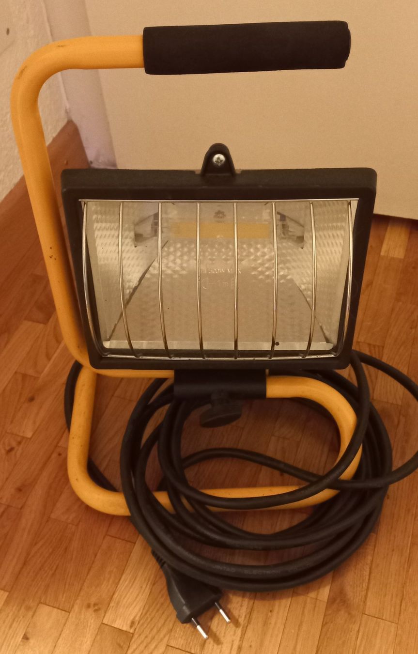 Lampade: Spot de chantier LED R7S – Usato da gland venduto da Lio_0o