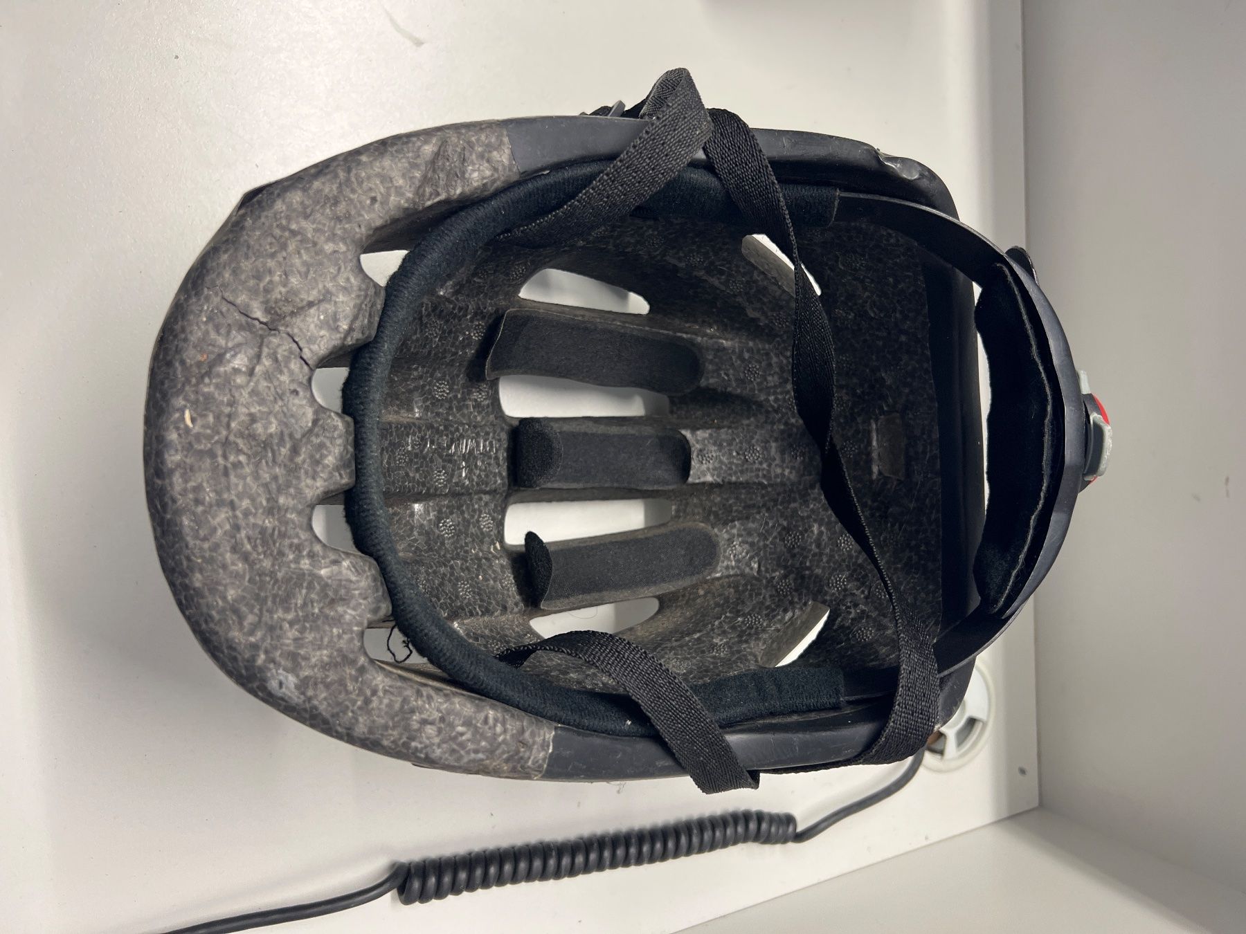 Caschi: BTWIN Velohelm – Usato da Zürich venduto da pamleano 1