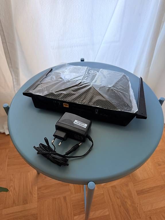 Modems & Router: NETGEAR Nighthawk AX4 WiFi Router – Gebraucht aus Arlesheim von schoop.