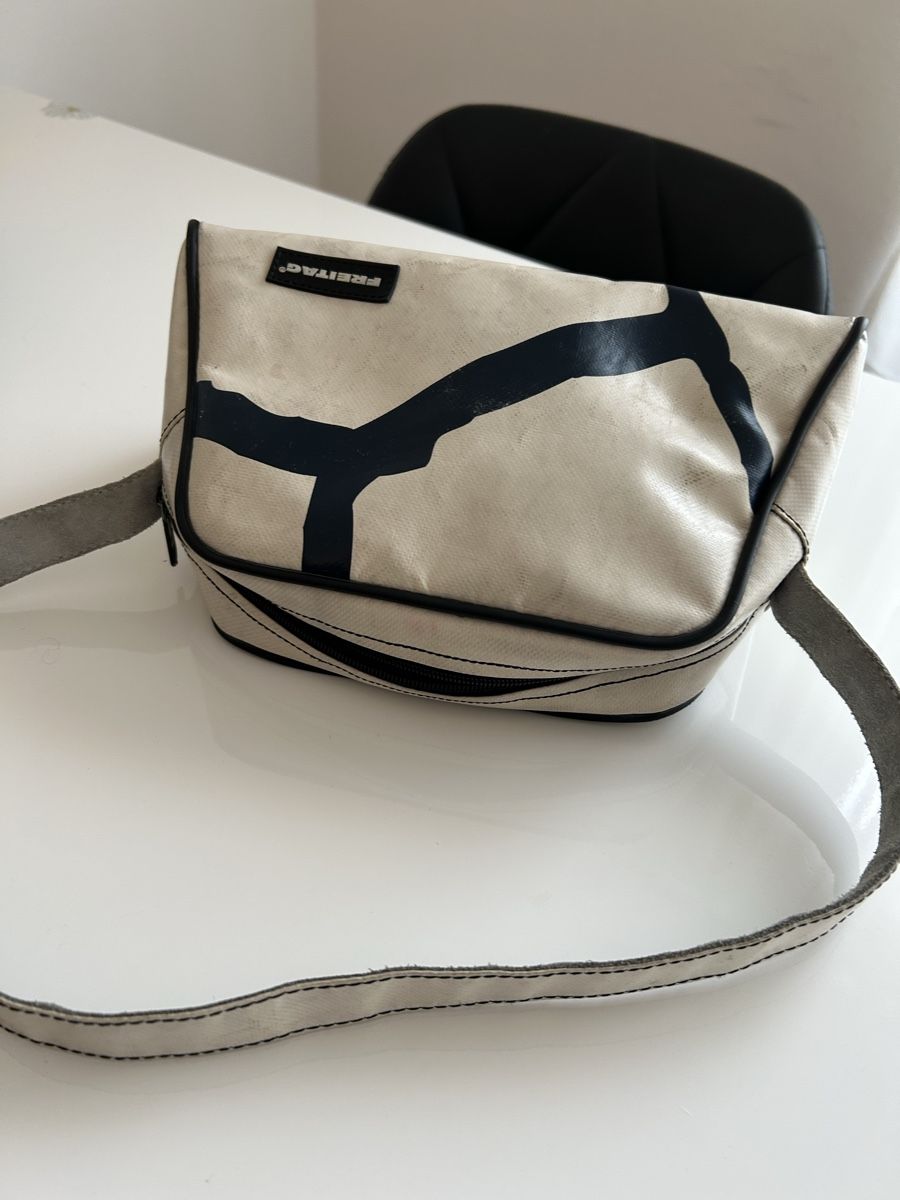 Freitag Taschen für Damen: Freitag Jill – Gebraucht aus Lugano von DunjaMoose 2