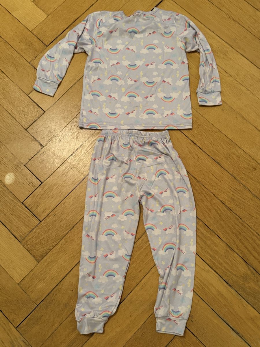 Pigiama & Simili: Kinder Pyjama Einhorn Grösse 110 – Usato da Bern venduto da Elisa64 3