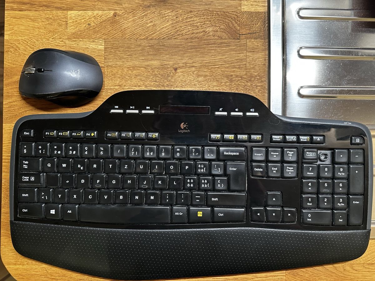 Logitech Tastaturen: Logitech MK700/MK170 keyboard & M705 mouse – Gebraucht aus Verbier von ap2_5pp2