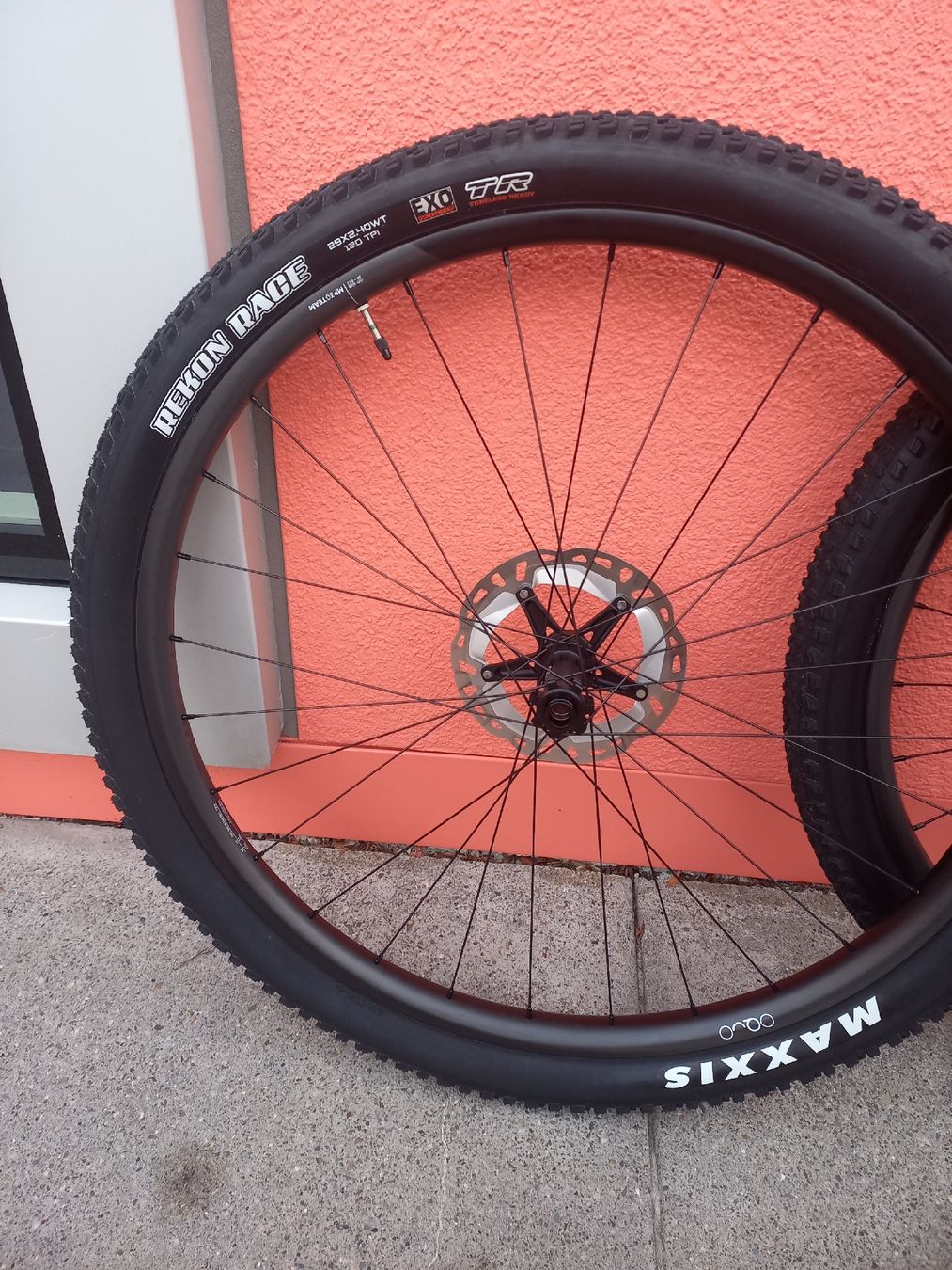 Pezzi di ricambio: OQUO MP30 Team 29" Carbon MTB- Laufradsatz – Nuovo (secondo la descrizione) da Kilchberg ZH venduto da Fast-Forward 3