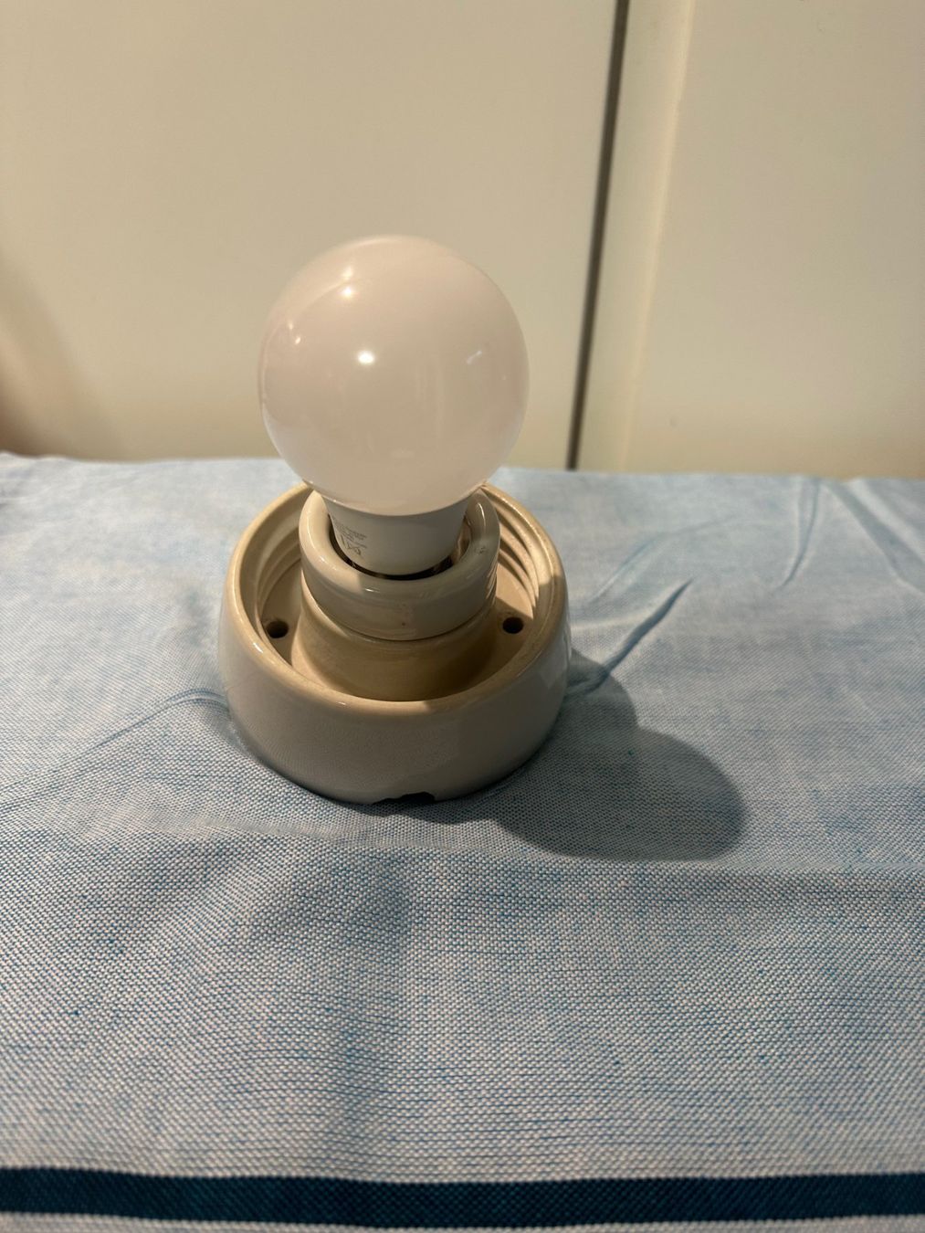Lampen: lampada obliqua con vetro – Gebraucht aus Sagno von ang_fs6n 1