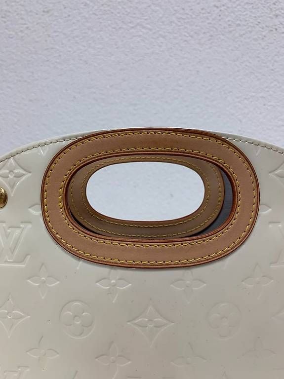 Louis Vuitton Sacs femmes: Louis Vuitton Monogram Vernis Handtasche – D'occasion à Obernau par Arche_Noah_Brocki 8