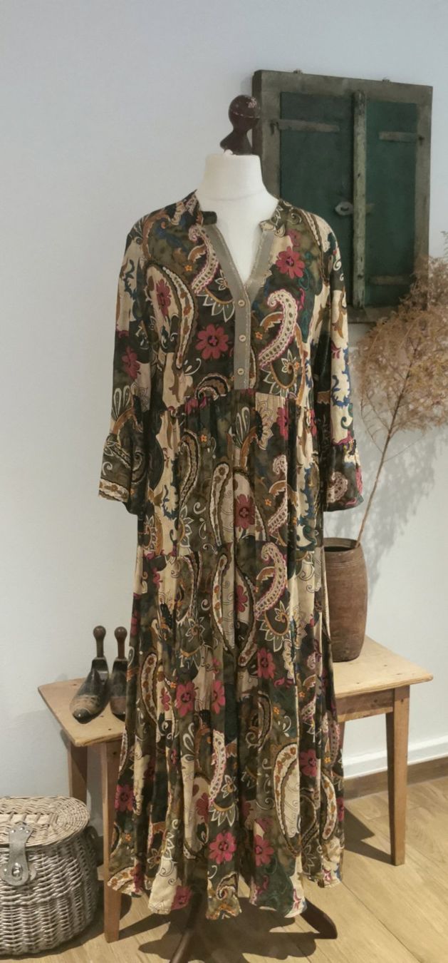 Kleider: Maxikleid Aniston Gr. M/L – Gebraucht aus gachnang von tibus1