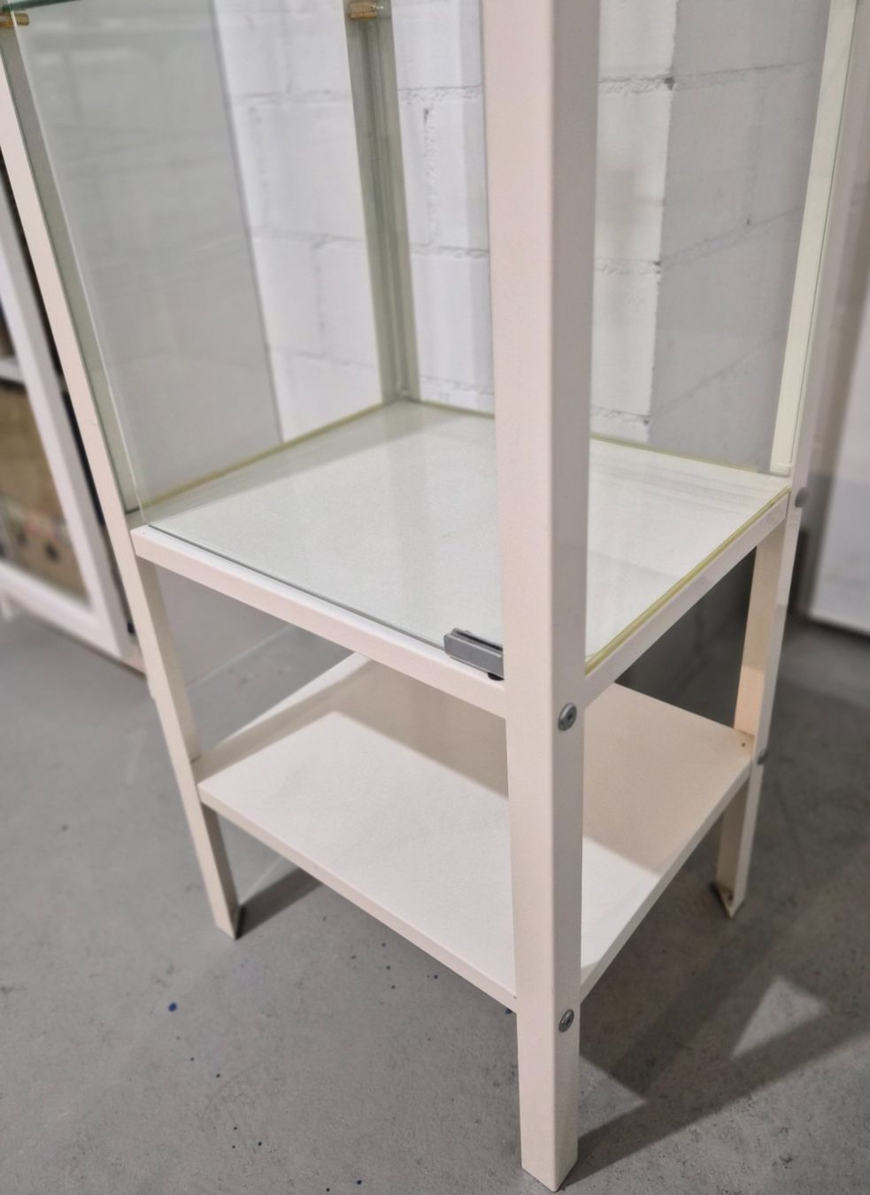 Ikea Vetrine: Vitrine weiss Ikea – Usato da Wil SG venduto da san_tpd2 2
