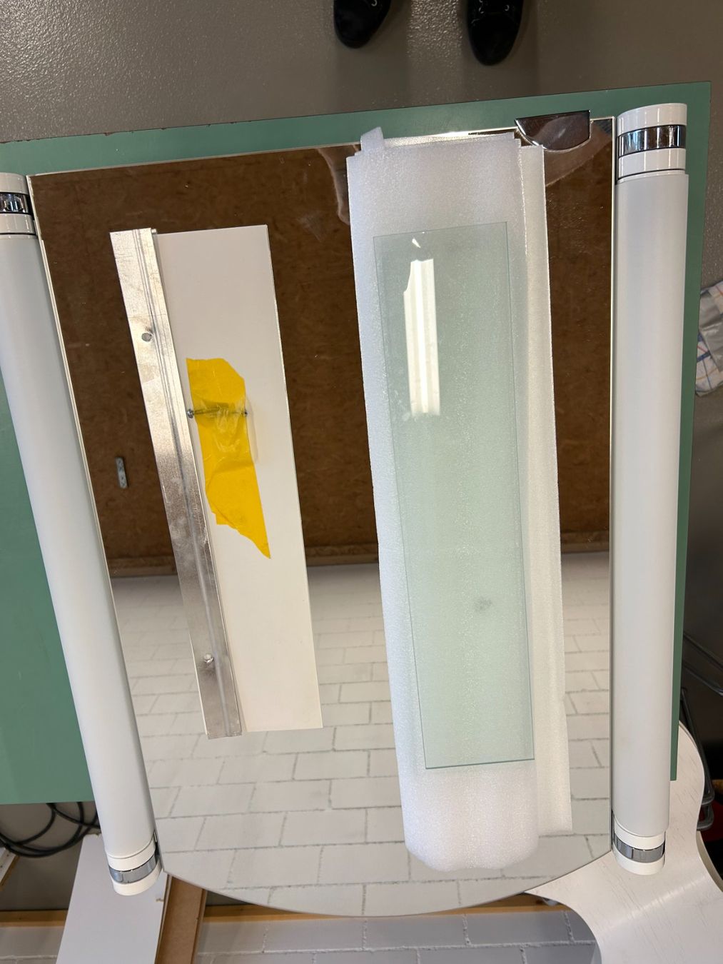 Armadietti a specchio: Spiegelschrank – Usato da Rotkreuz venduto da Fairerpreis 4