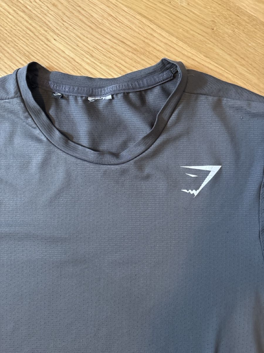 Gymshark T-shirt: Gymshark T-Shirt, Grau, Grösse M – Usato da Zürich venduto da Jayson 1