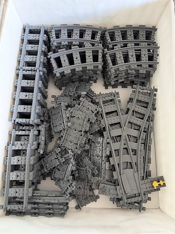 Giocattoli: LEGO City Eisenbahn-Schienen-Set – Usato da Wettingen venduto da jeffrey040