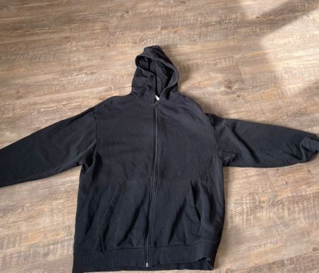 Schwarze H&M Kapuzenjacke Gr. 170