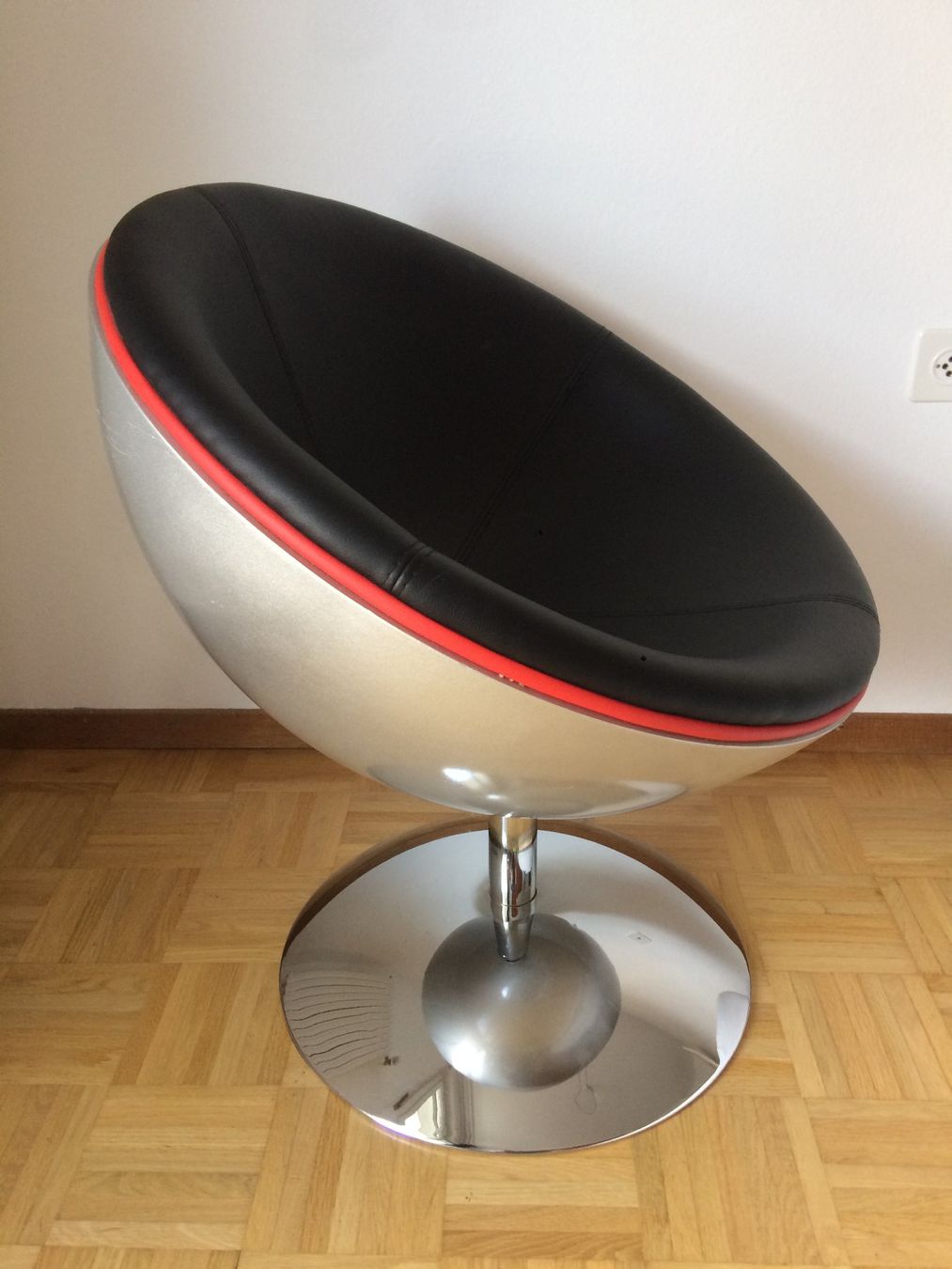 Fauteuils: Fauteuils design boule 'SPHERA' noir et gris – D'occasion à Fribourg par batteur85 2