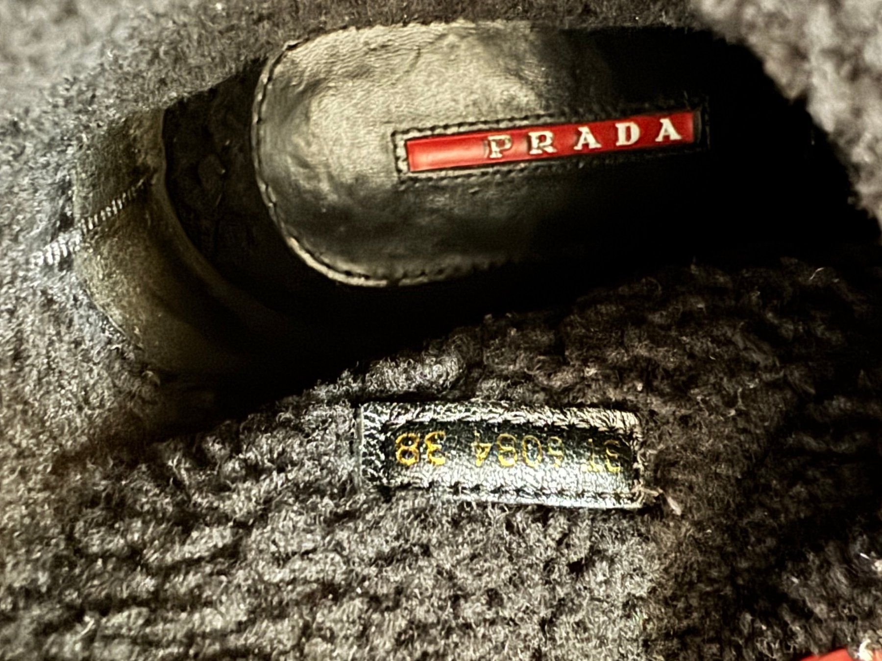 Prada Scarpe da donna: Stiefeletten Prada 38 – Usato da St. Gallen venduto da Lince1 5