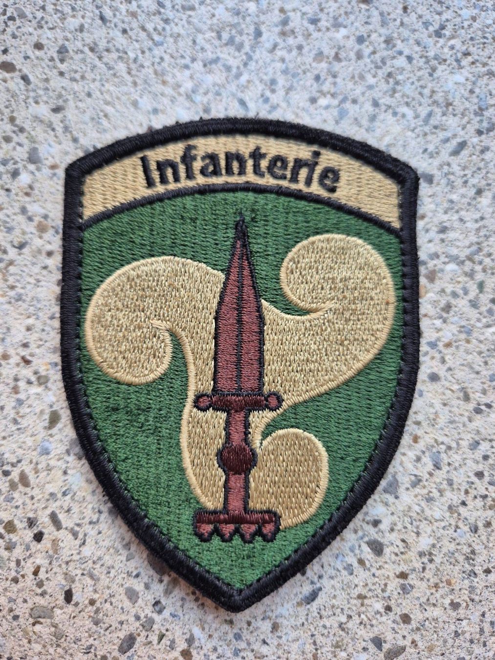 Schweizer Armee Placchette & Badge: *** Badge Infanterie mit klett *** – Usato da Riedholz venduto da fr_sIruP