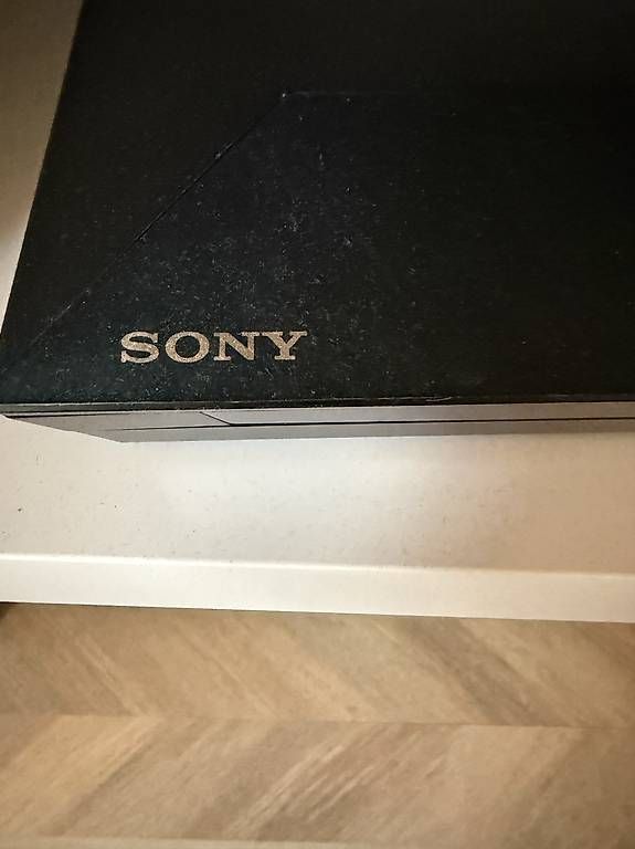 Systèmes audio & multimédias: Sony Blueray/DVD Player  – D'occasion à Tuggen par m.sc27 1