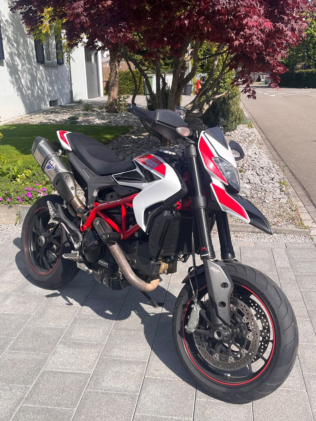 Ducati Strada: Ducati Hypermotard 821 SP – Usato da Mellingen venduto da durki000